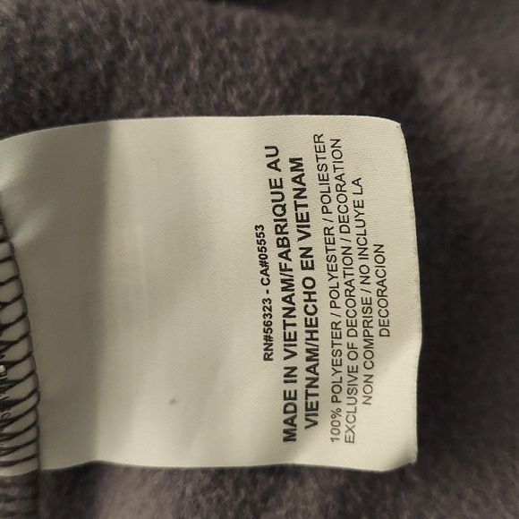 NIKE Gray Dri-Fit Quarter-Zip Pullover Sweatshirt - Picture 9 of 10
